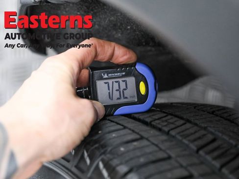 Used 2022 Ford Explorer ST-Line image 32