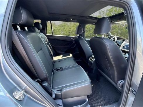 Used 2022 Volkswagen Tiguan SE R-Line AWD/4WD image 25