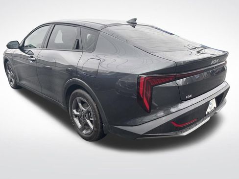 Used 2025 Kia K4 LXS image 5