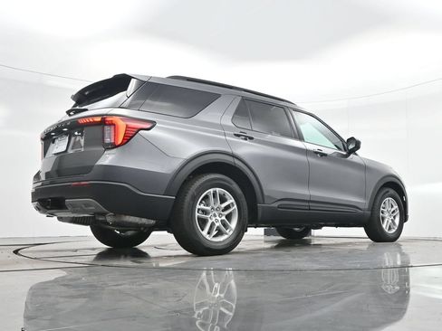 New 2026 Ford Explorer Active w/ Active Comfort Package RWD image 39
