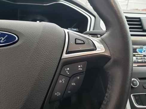 Used 2016 Ford Fusion SE image 15