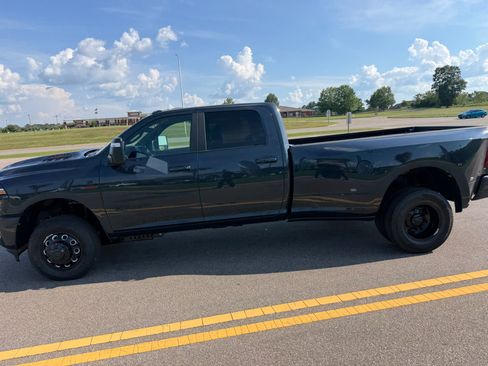 New 2026 RAM 3500 Laramie w/ Night Edition AWD/4WD image 14