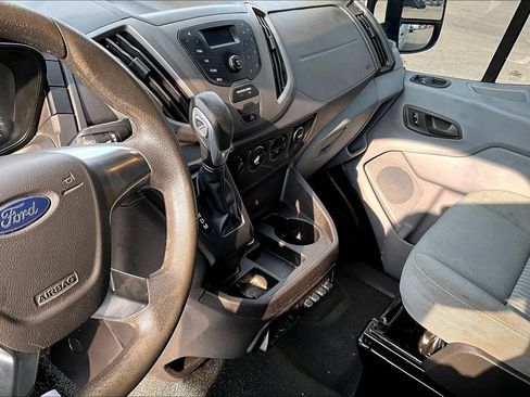 Used 2016 Ford Transit 250 138 RWD image 15