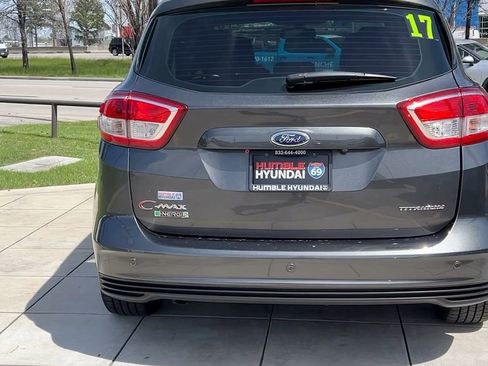 Used 2017 Ford C-MAX Energi Titanium w/ Equipment Group 501A image 17