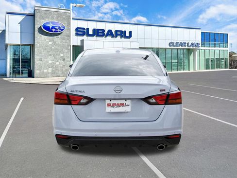 Used 2024 Nissan Altima 2.5 SR FWD image 5