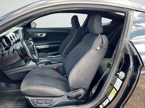 Used 2020 Ford Mustang GT RWD image 20