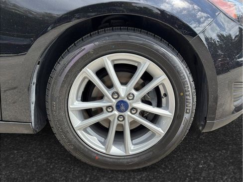 Used 2017 Ford Focus SE image 12