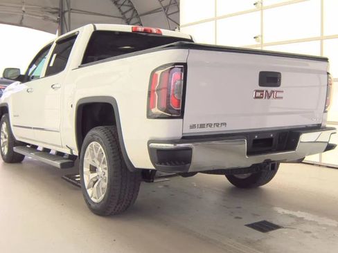 Used 2017 GMC Sierra 1500 SLT w/ SLT Premium Package AWD/4WD image 4
