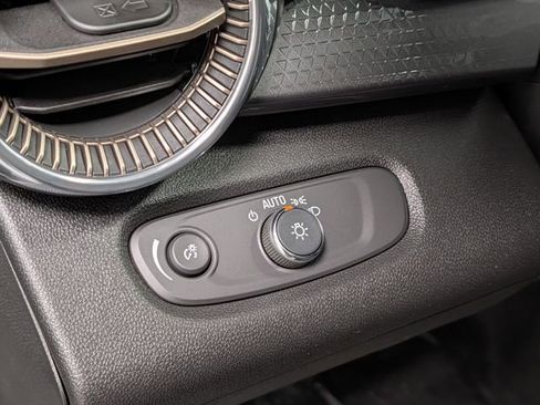 New 2026 Chevrolet Trax ACTIV FWD image 17