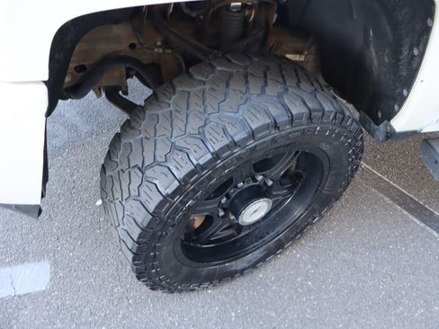 Used 2019 Chevrolet Silverado 2500 High Country w/ Duramax Plus Package AWD/4WD image 44