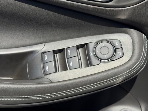 Used 2024 Buick Encore GX Avenir w/ Avenir Technology Package FWD image 16