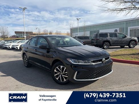 Used 2025 Volkswagen Jetta S image 1