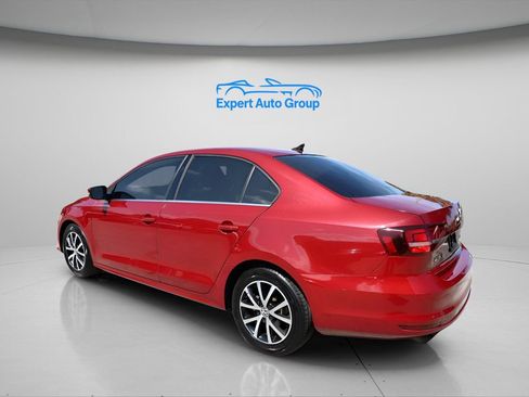 Used 2017 Volkswagen Jetta SE FWD image 6