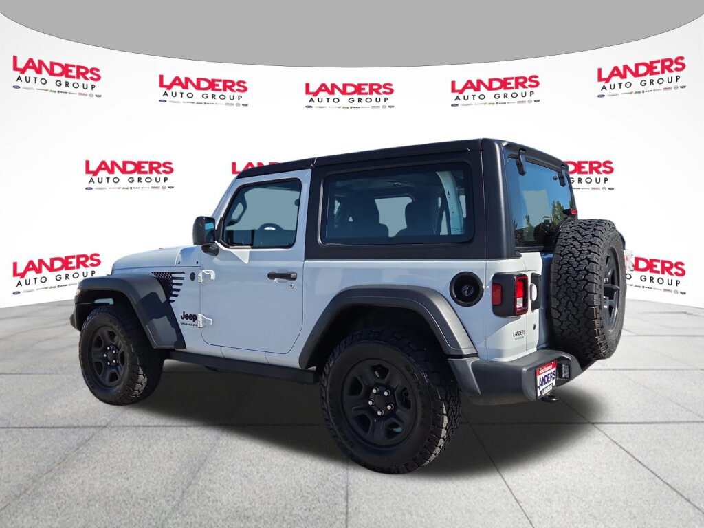 Used 2022 Jeep Wrangler Sport AWD/4WD image 5
