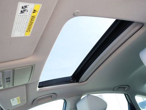 Used 2019 Honda Accord EX image 22