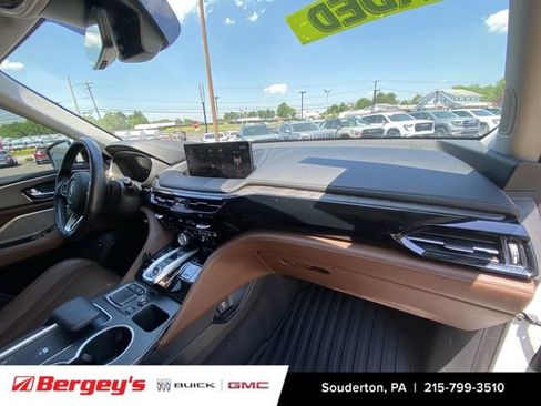Used 2023 Acura MDX SH-AWD w/ Advance Package image 32