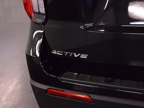 Used 2025 Ford Explorer Active w/ Active Comfort Package AWD/4WD image 12