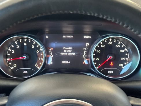 Used 2017 Jeep Compass Limited w/ Navigation Group AWD/4WD image 25