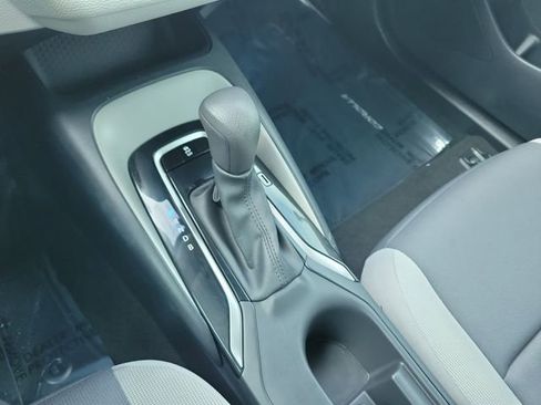 Used 2023 Toyota Corolla LE image 32