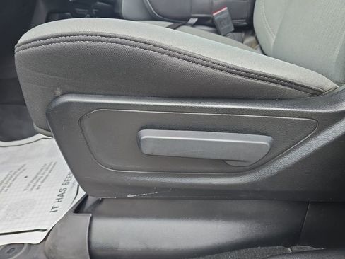 Used 2022 RAM 1500 Big Horn image 13