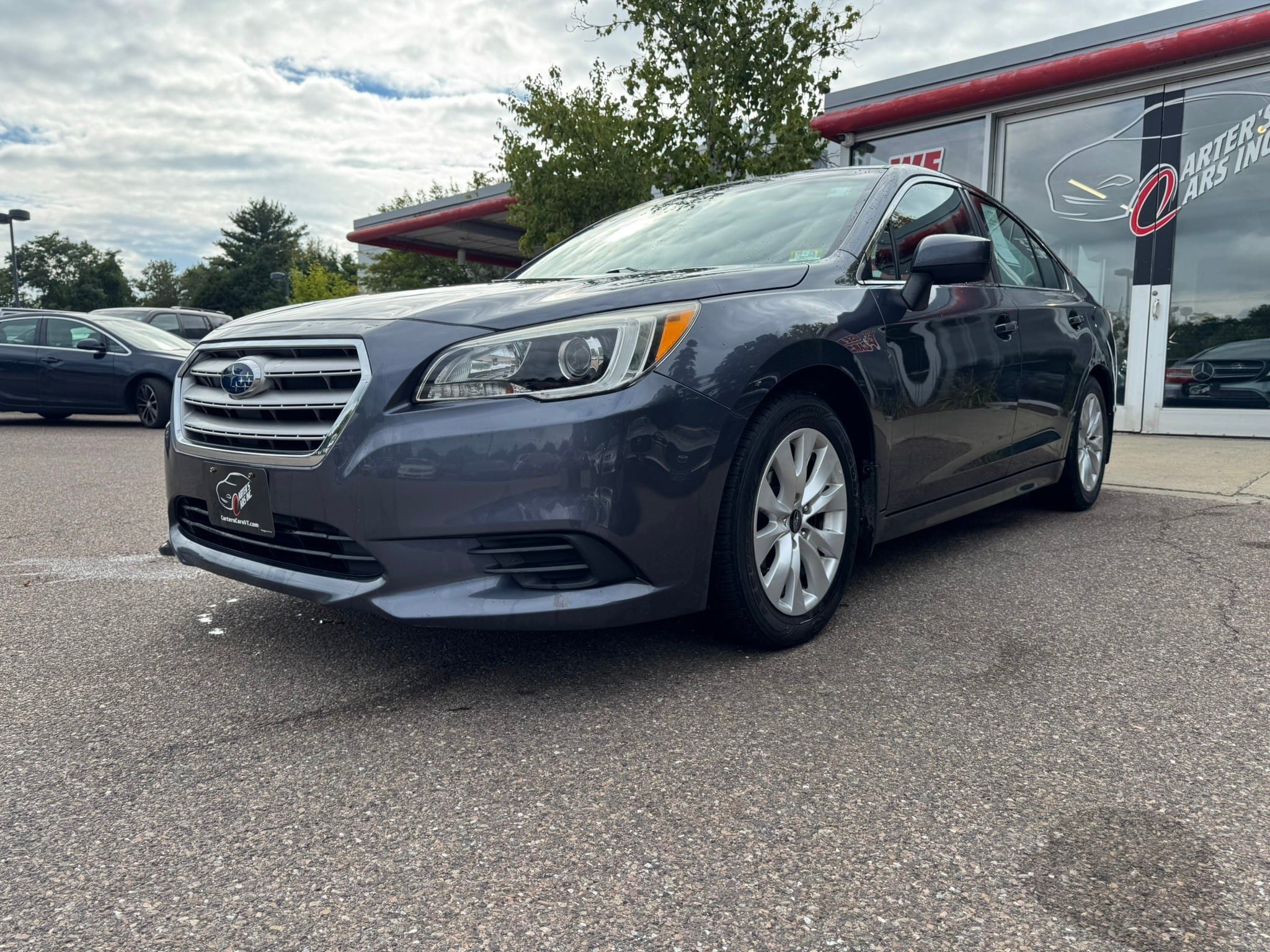 Used 2017 Subaru Legacy 2.5i Premium w/ Moonroof Package AWD/4WD image 1