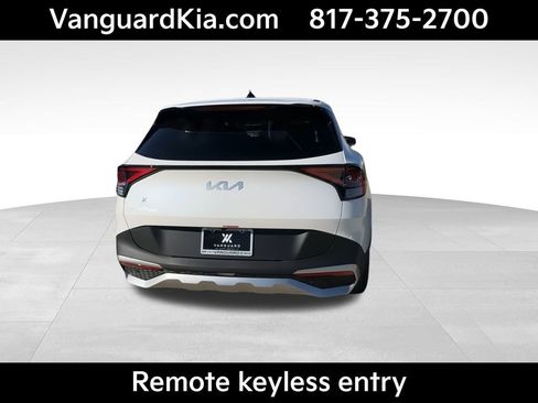Certified 2025 Kia Sportage LX image 8