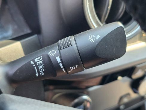 Used 2017 Toyota Tacoma TRD Off-Road w/ Tow Package image 46