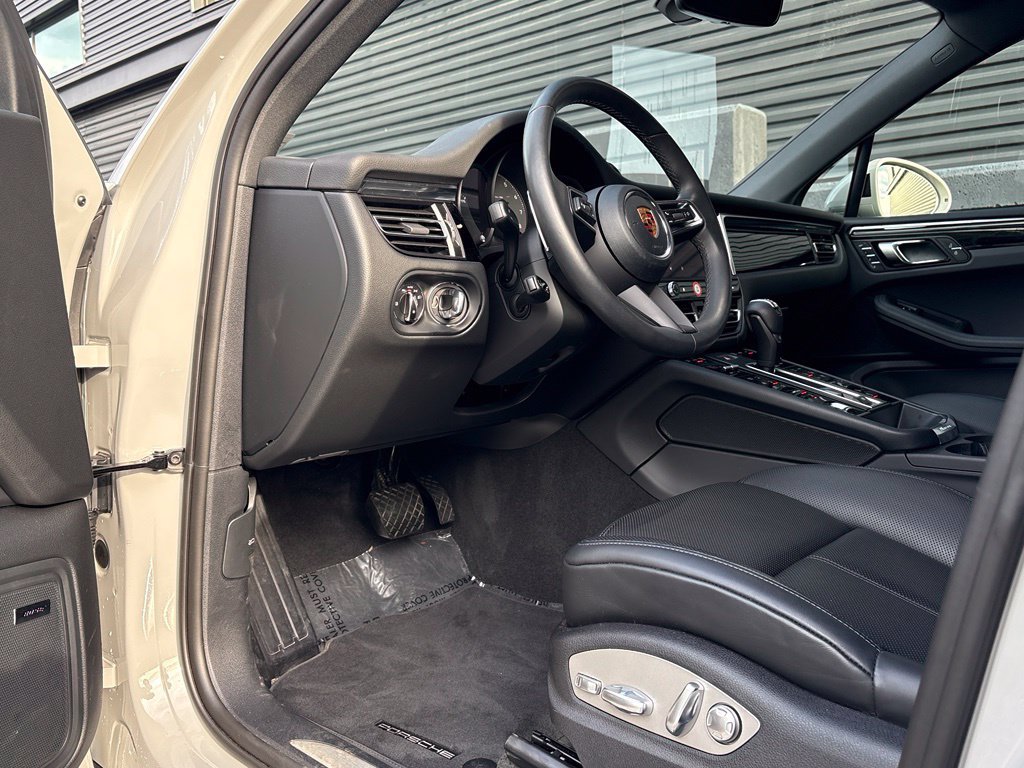 Certified 2026 Porsche Macan S AWD/4WD image 15