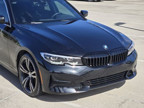 Used 2021 BMW 330i Sedan w/ Convenience Package image 10