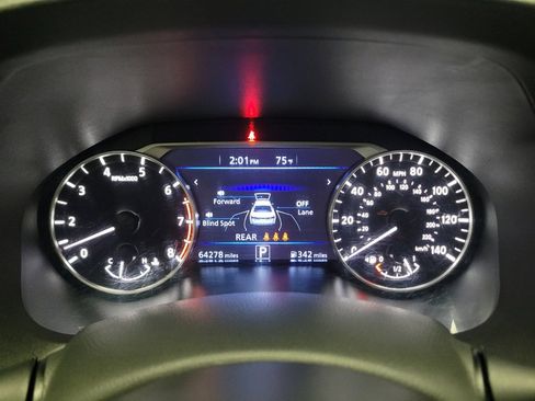 Used 2024 Nissan Altima 2.5 SV FWD image 23