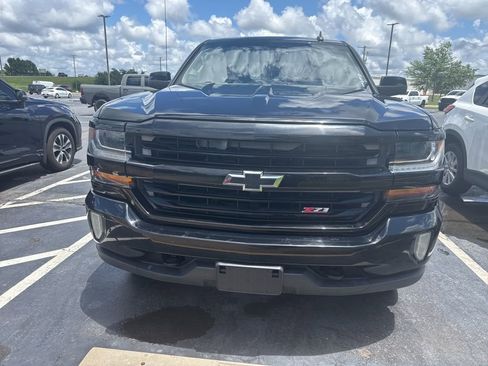 Used 2017 Chevrolet Silverado 1500 LT w/ Midnight Edition AWD/4WD image 2