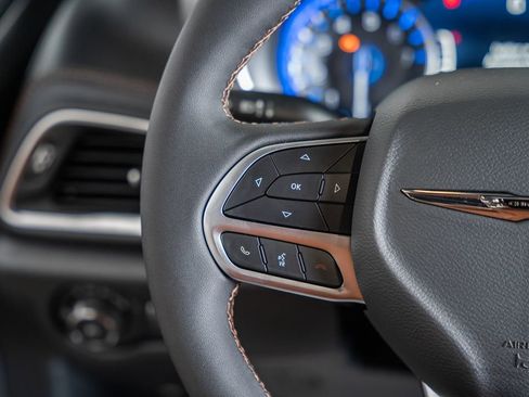 New 2026 Chrysler Pacifica Pinnacle image 27