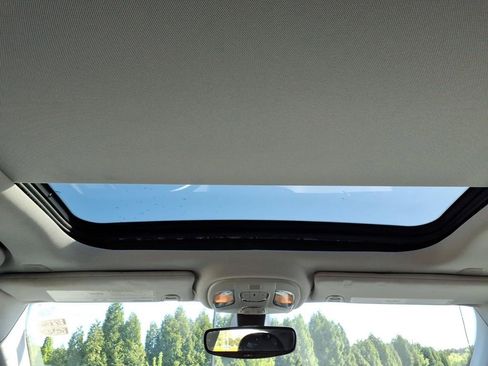 Used 2018 Jeep Compass Altitude w/ Popular Equipment Group image 12