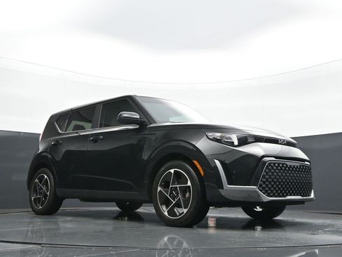 Used 2024 Kia Soul EX FWD image 18