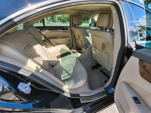 Used 2013 Mercedes-Benz CLS 550 4MATIC image 34