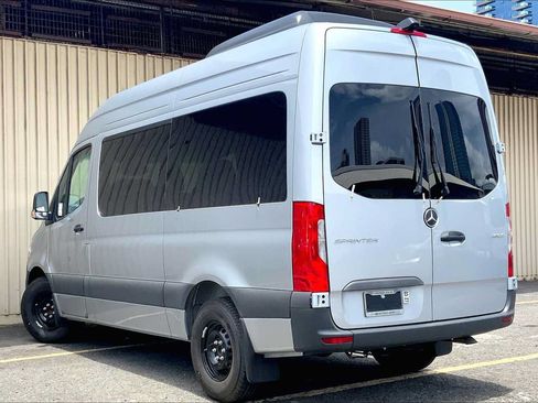 Used 2025 Mercedes-Benz Sprinter 2500 image 4