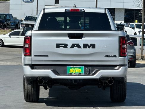 New 2026 RAM 1500 4x4 Crew Cab image 5