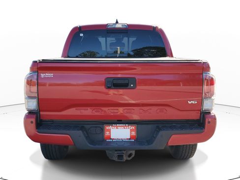 Used 2022 Toyota Tacoma TRD Off-Road w/ Technology Package image 5