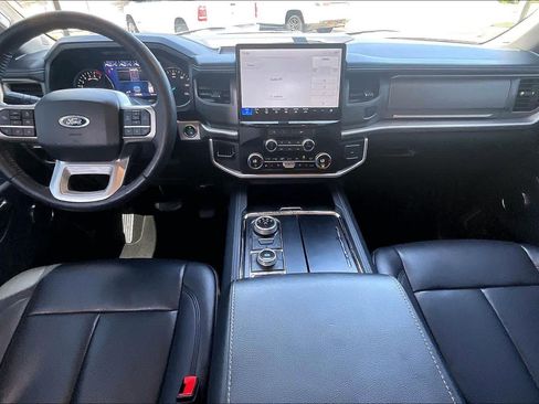 Used 2024 Ford Expedition XLT AWD/4WD image 15