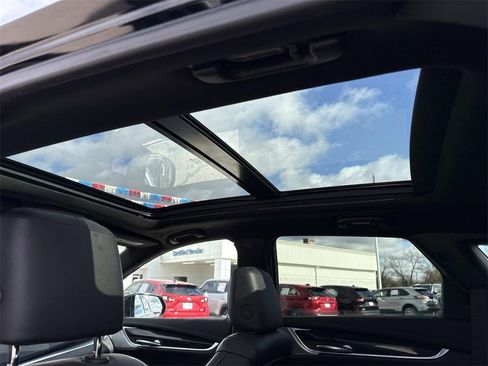 Used 2023 Cadillac XT5 Premium Luxury image 29