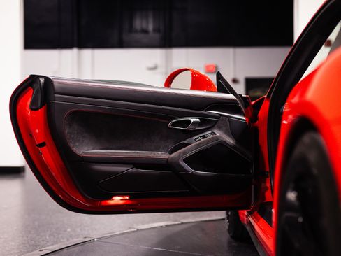 Used 2014 Porsche 911 GT3 image 12