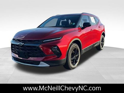 Used 2024 Chevrolet Blazer LT w/ Convenience Package image 3