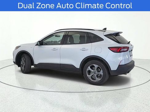 Used 2025 Ford Escape ST-Line Select AWD/4WD image 3