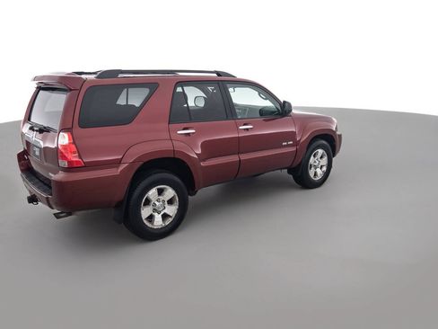 Used 2007 Toyota 4Runner SR5 AWD/4WD image 5