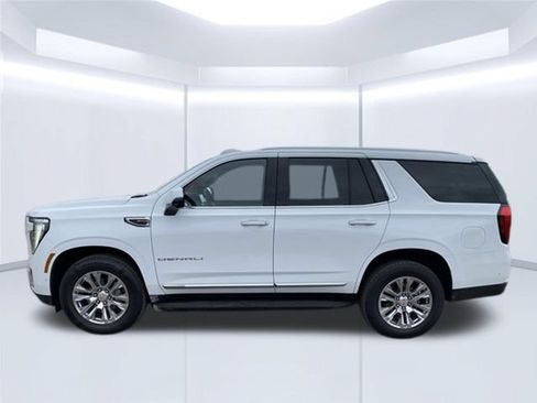 Used 2025 GMC Yukon Denali AWD/4WD image 11