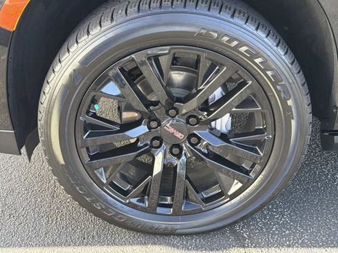 Used 2021 GMC Yukon Denali w/ Denali Premium Package image 38