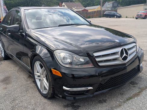 Used 2012 Mercedes-Benz C 300 4MATIC Sedan image 1