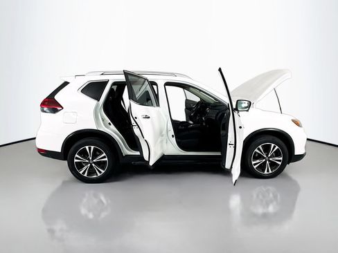 Used 2020 Nissan Rogue SV w/ Premium Package AWD/4WD image 23