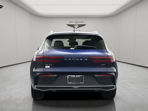 New 2026 Genesis GV70 2.5T Select AWD/4WD image 15
