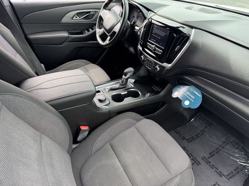 Used 2023 Chevrolet Traverse LT FWD image 22
